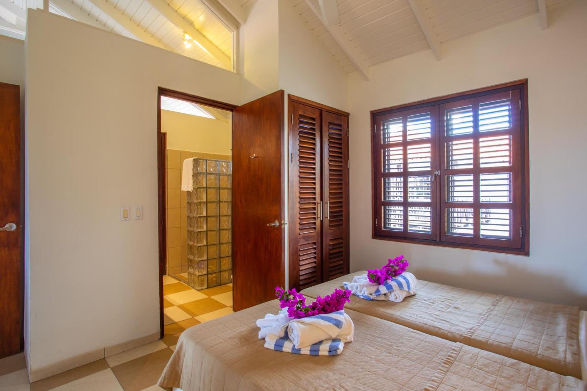 Blue Bay Villa'S Exterior photo